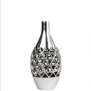 Entre Luxury Metal Silver Vase